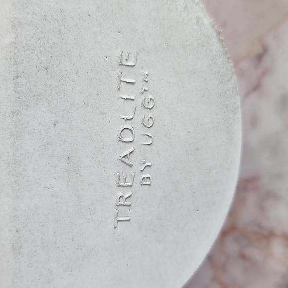 UGG sandals - Picture 5 of 6